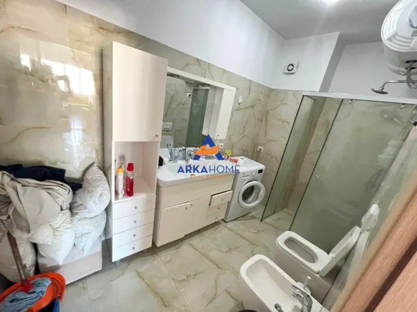 Tirane, jepet me qera apartament 1+1+Ballkon Kati 6, 66 m² 600 € 