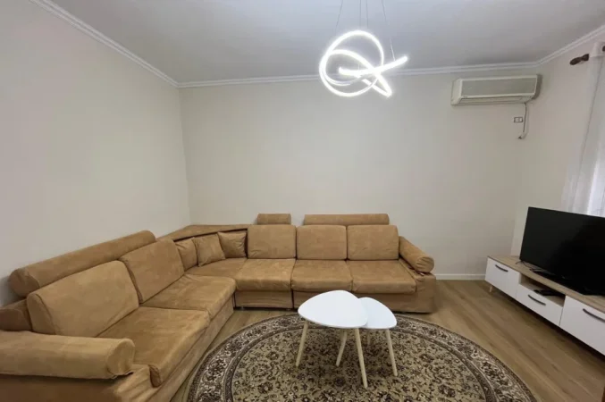 Tirane, jepet me qera apartament 2+1 Kati 4, 68 m² 650 € (Rruga Myslym Shyri)