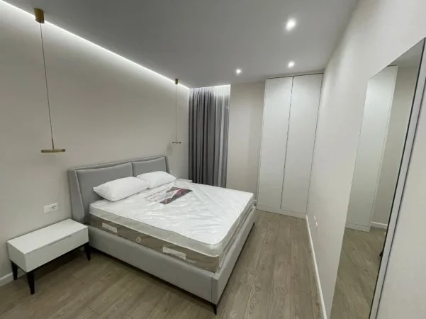 Tirane, jepet me qera apartament 1+1 Kati 3, 70 m² 750 € (Komuna e Parisit)