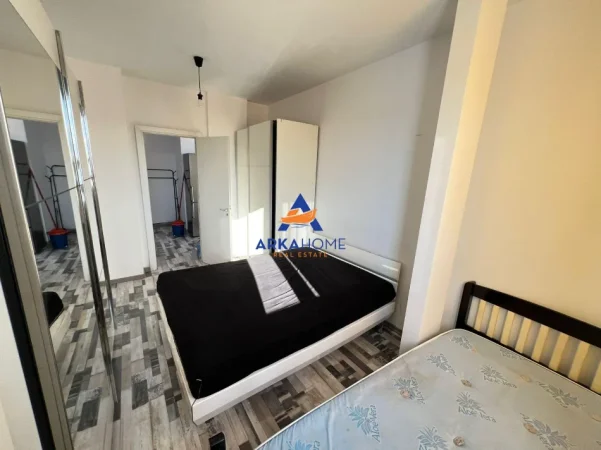 Tirane, jepet me qera apartament 1+1+Ballkon Kati 7, 56 m² 650 € 