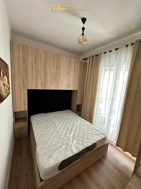 Tirane, jepet me qera apartament 1+1 Kati 2, 60 m² 450 € (KOMPLKESI KADIU)