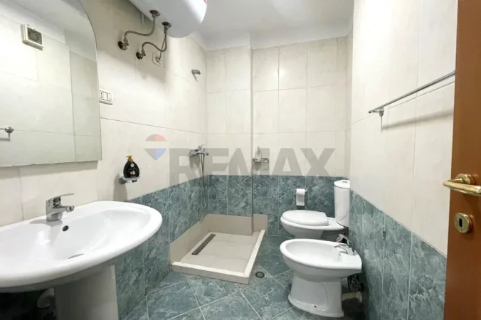 Apartament ne shitje, 2+1 i mobiluar prane Nobis! (285'000 Euro)
