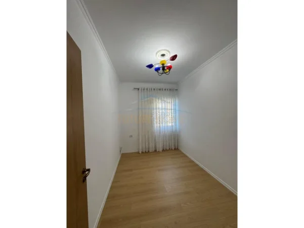 Tirane, shitet apartament 2+1 Kati 1, 86 m² 135.000 € (Fresk)