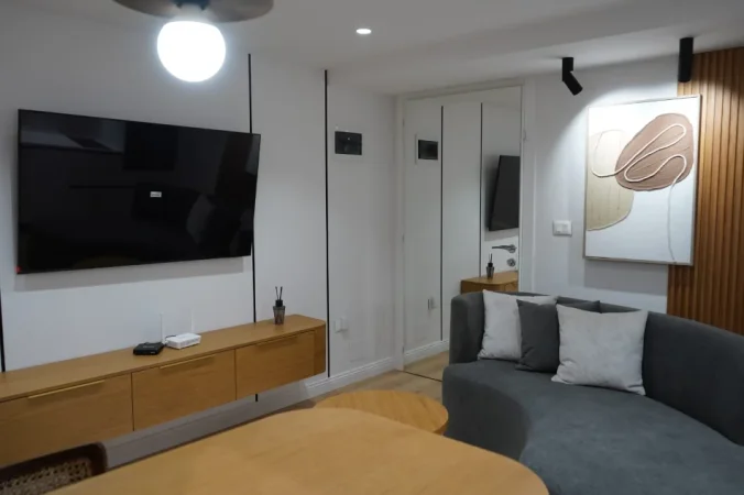 Tirane, jepet me qera apartament duplex Dublex Kati 0, 60 m² 1.000 € (Gjimnazi Partizani)
