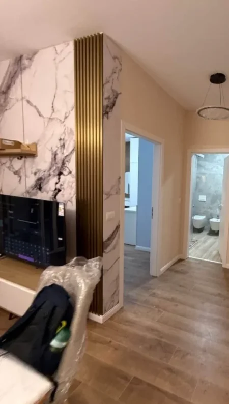 Tirane, jepet me qera apartament 1+1 Kati 5, 75 m² 650 € (ZOGU I ZI)