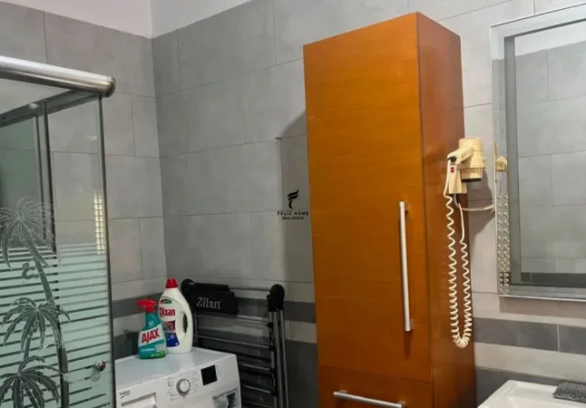 Tirane, jepet me qera apartament 1+1 Kati 1, 80 m² 550 € (SIRI KODRA)