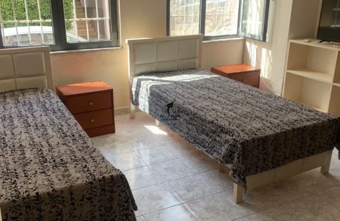 Tirane, jepet me qera garsonier Kati 1, 45 m² 400 € (VASIL SHANTO)