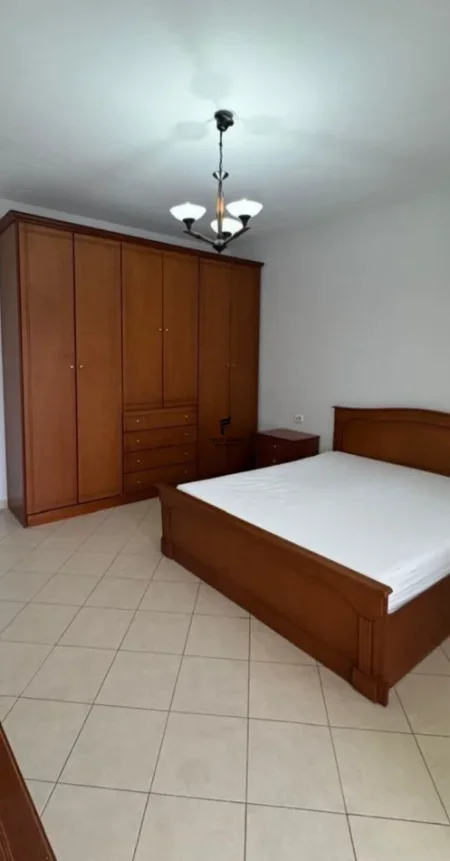 Tirane, jepet me qera apartament 1+1 Kati 5, 65 m² 500 € (DON BOSKO)