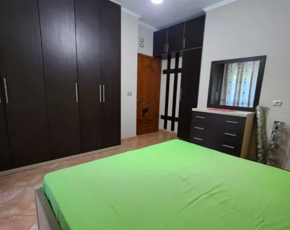 Tirane, jepet me qera apartament 2+1 Kati 3, 100 m² 800 € (RRUGA E KAVAJES)