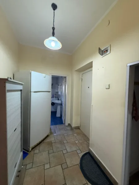 Tirane, shitet apartament 1+1+Ballkon Kati 2, 60 m² 150.000 € (Rruga Bardhyl)