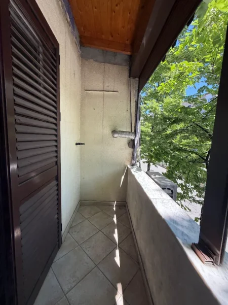 Tirane, shitet apartament 1+1+Ballkon Kati 2, 60 m² 150.000 € (Rruga Bardhyl)