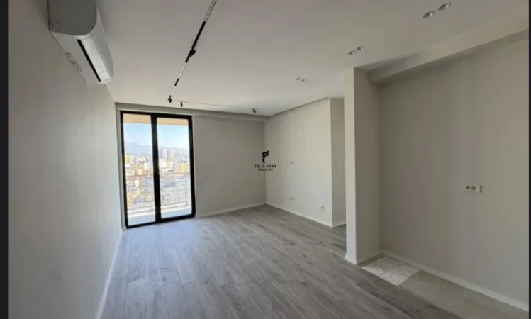 Tirane, jepet me qera zyre Kati 12, 200 m² 2.100 € (MINE PEZA)