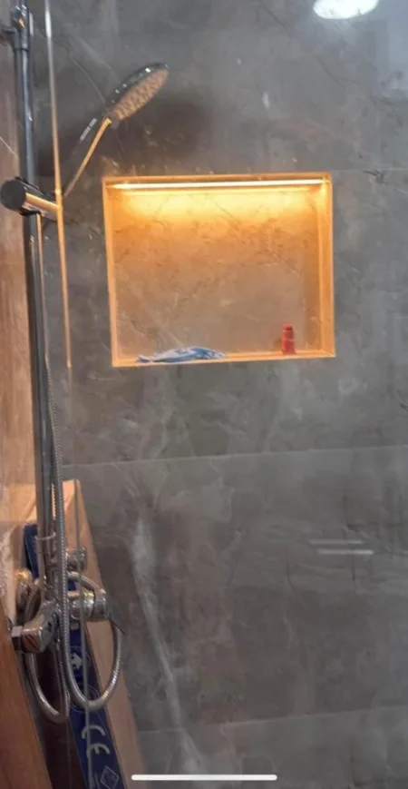 Tirane, jepet me qera apartament 1+1 Kati 3, 65 m² 650 € (Zogu i Zi)