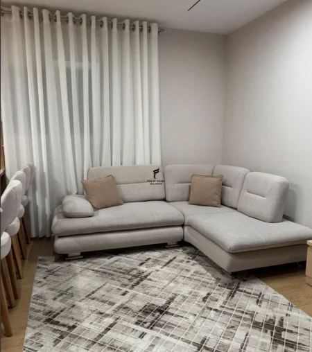 Tirane, jepet me qera apartament 1+1 Kati -1, 70 m² 600 € (RRUGA E DIBRES)