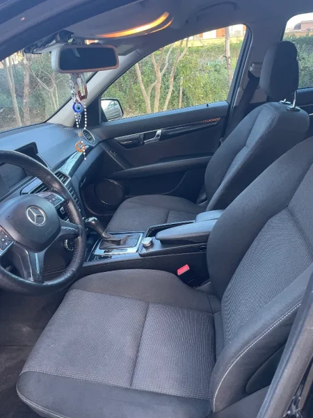 Durres, shitet makine Mercedes Benz  C 220 CDI 2011, Nafte, e zeze automatik Kondicioner 206 km 8.400 €