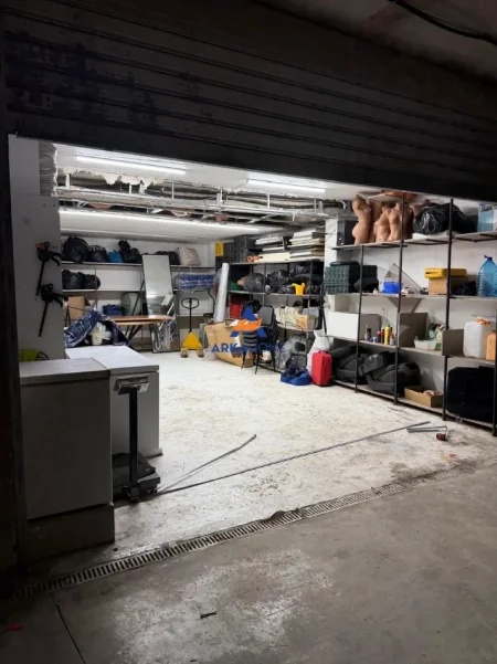 Tirane, shitet garazh | post parkimi Kati -1, 48 m² 50.000 € 