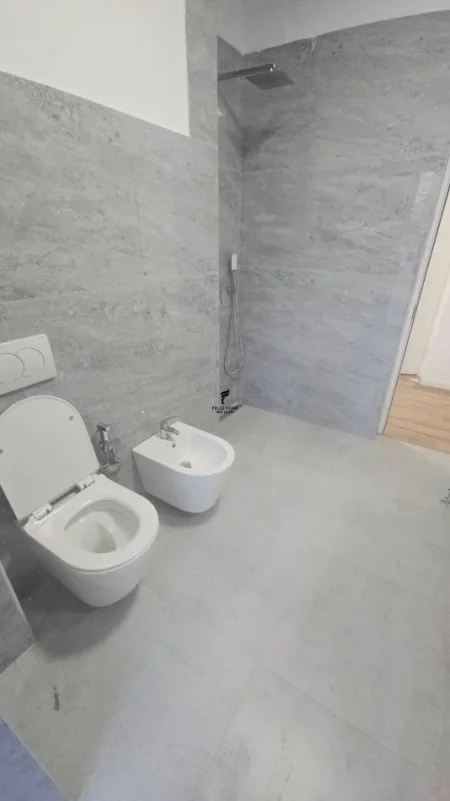 Tirane, jepet me qera apartament 1+1 Kati 0, 47 m² 130.000 € (RRUGA ISUF ELEZI)