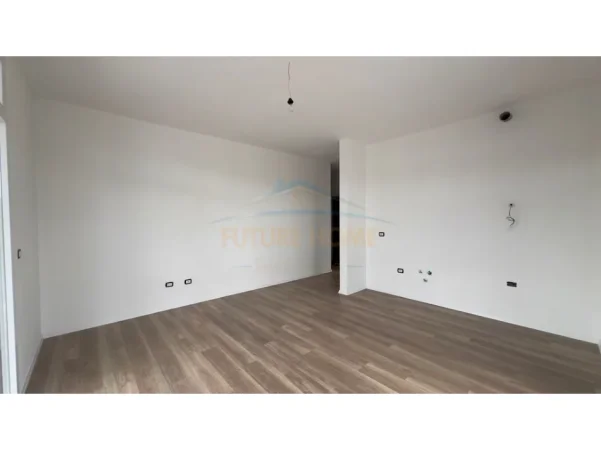 Tirane, shitet apartament 2+1 Kati 1, 78 m² 141.714 € (Sauk)