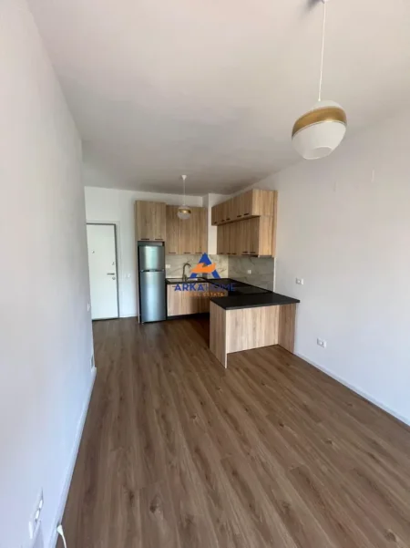 Tirane, shitet apartament 1+1+Ballkon Kati 8, 71 m² 103.500 € 
