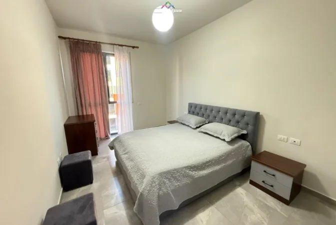 Tirane, jepet me qera apartament 1+1+Ballkon Kati 7, 65 m² 500 € (kongresi manastirit)