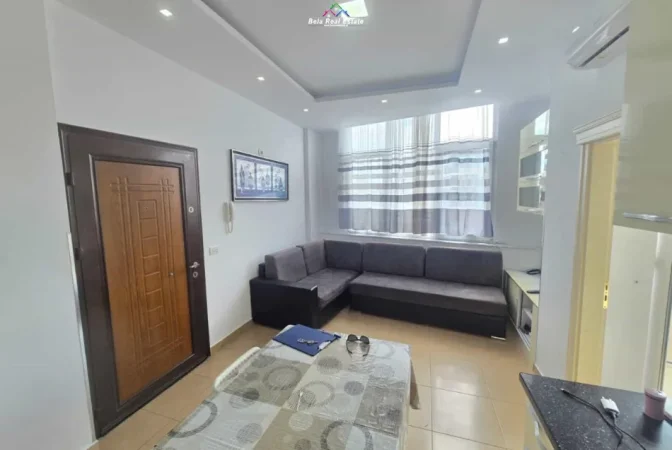 Tirane, jepet me qera apartament 1+1+Ballkon Kati 3, 65 m² 500 € (tregu elektrik)