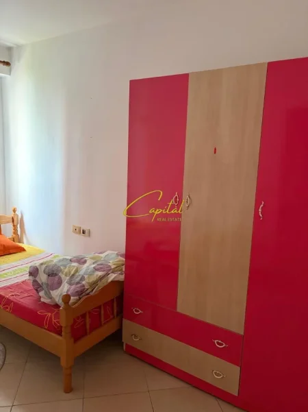 Tirane, jepet me qera apartament 3+1 Kati 2, 120 m² 600 € (RRUGA JORDAN MISJA)