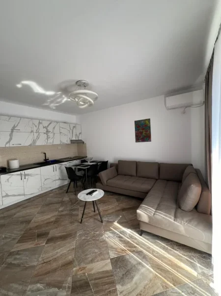 Tirane, jepet me qera apartament 1+1 Kati 4, 70 m² 500 € (rruga teodor keko)