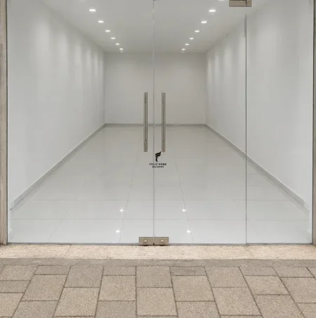 Tirane, jepet me qera dyqan Kati 0, 35 m² 800 € (RRUGA BARDHYL)