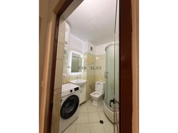 Tirane, shitet apartament 1+1+Ballkon , 64 m² 135.000 € 