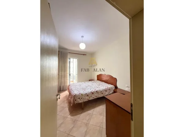 Tirane, shitet apartament 1+1+Ballkon , 64 m² 135.000 € 