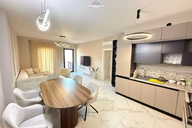 Tirane, jepet me qera apartament 3+1 Kati 15, 130 m² 1.500 € (garden building)