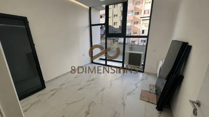 Tirane, jepet me qera ambjent biznesi Kati 1, 60 m² 800 € (astir)