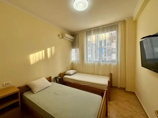 Tirane, jepet me qera apartament 2+1 Kati 5, 80 m² 800 € (Selvia)