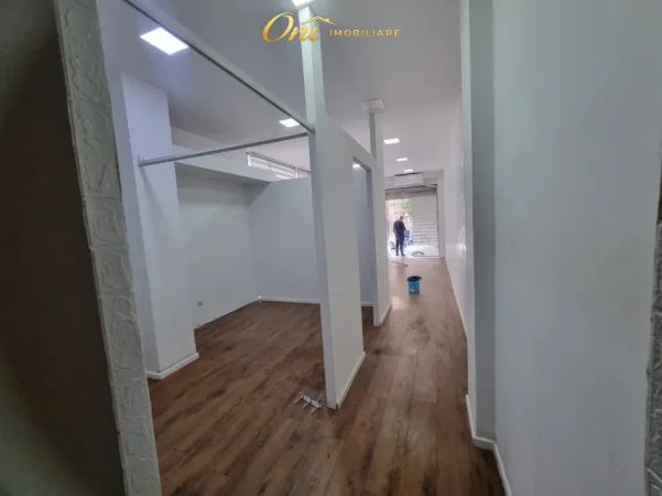 Tirane, jepet me qera dyqan Kati 0, 50 m² 600 € (MYSLYM SHYRI)