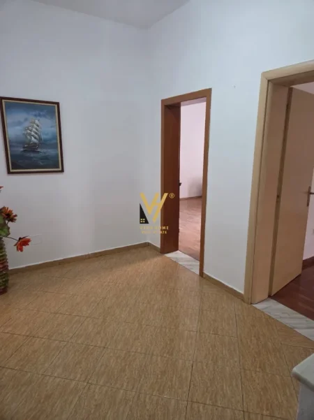 Tirane, jepet me qera apartament 2+1+Ballkon Kati 0, 90 m² 400 € (KODRA E PRIFTIT)