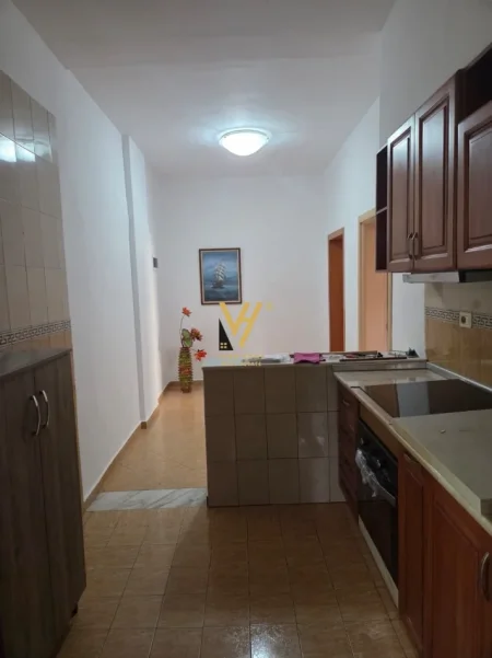 Tirane, jepet me qera apartament 2+1+Ballkon Kati 0, 90 m² 400 € (KODRA E PRIFTIT)