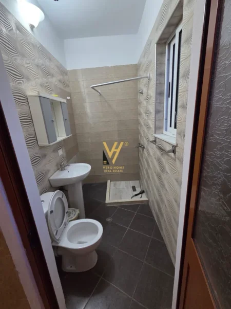 Tirane, jepet me qera apartament 2+1+Ballkon Kati 0, 90 m² 400 € (KODRA E PRIFTIT)