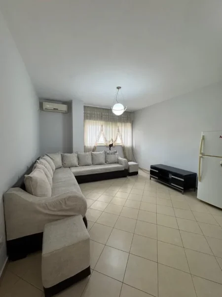 Tirane, jepet me qera apartament 1+1 Kati 5, 70 m² 500 € (DON BOSKO)