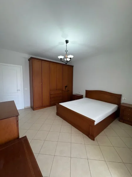 Tirane, jepet me qera apartament 1+1 Kati 5, 70 m² 500 € (DON BOSKO)