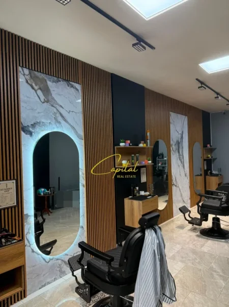 Tirane, shitet ambjent biznesi Kati 0, 45 m² (ISH PARKU)