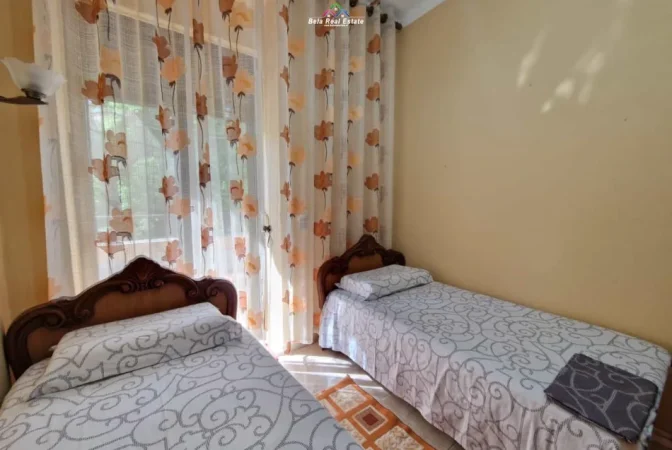Tirane, jepet me qera apartament 2+1 Kati 2, 65 m² 680 € (ish ekspozita)