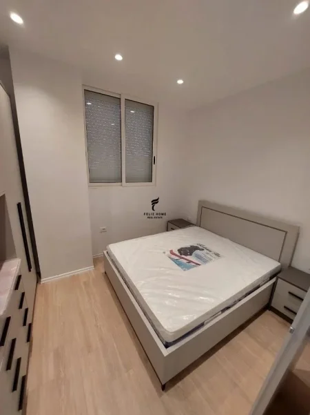 Tirane, jepet me qera apartament 1+1 Kati 0, 57 m² 500 € (KODRA E DIELLIT)