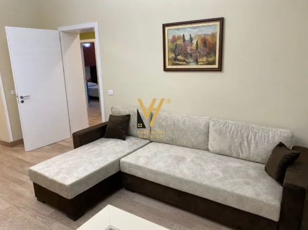 Tirane, shitet apartament 2+1+Ballkon Kati 3, 109 m² 209.000 € (AMBASADA JUGOSLLAVE)