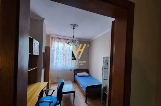 Tirane, jepet me qera apartament 2+1+Ballkon Kati 4, 100 m² 800 € (MYSLYM SHYRI)