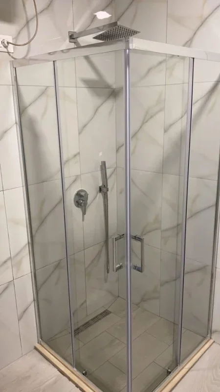 Tirane, shitet apartament 2+1 Kati 3, 210.000 € (Ish Ambasada Jugosllave)
