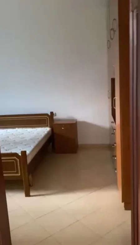 Tirane, jepet me qera apartament 1+1 Kati 2, 72 m² 330 € (Yzberisht)