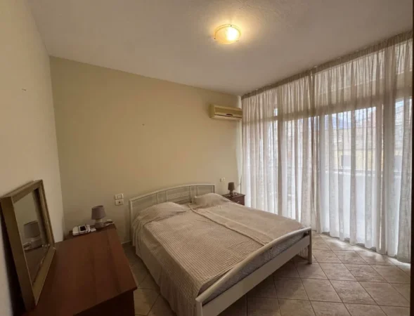 Tirane, jepet me qera 1+1 Kati 3, 550 € 