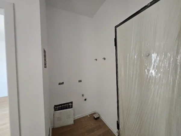 Tirane, shes apartament 2+1 Kati 11, 100 m² 250.000 €