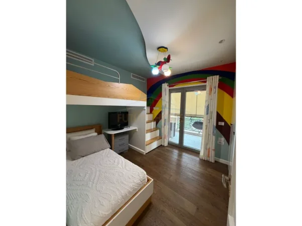 Tirane, jepet me qera apartament 3+1+Ballkon Kati 7, 120 m² 1.500 € (Delijorgji)
