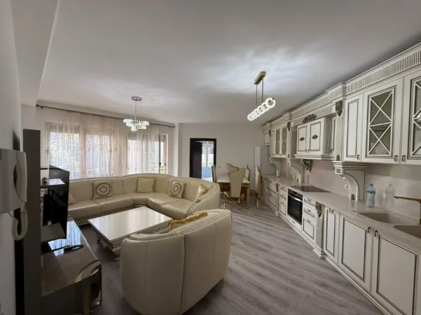 Tirane, jepet me qera apartament 2+1+Ballkon Kati 3, 90 m² 550 € (Grand Gallery)